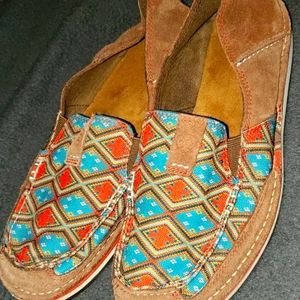 Ariat Crusers
